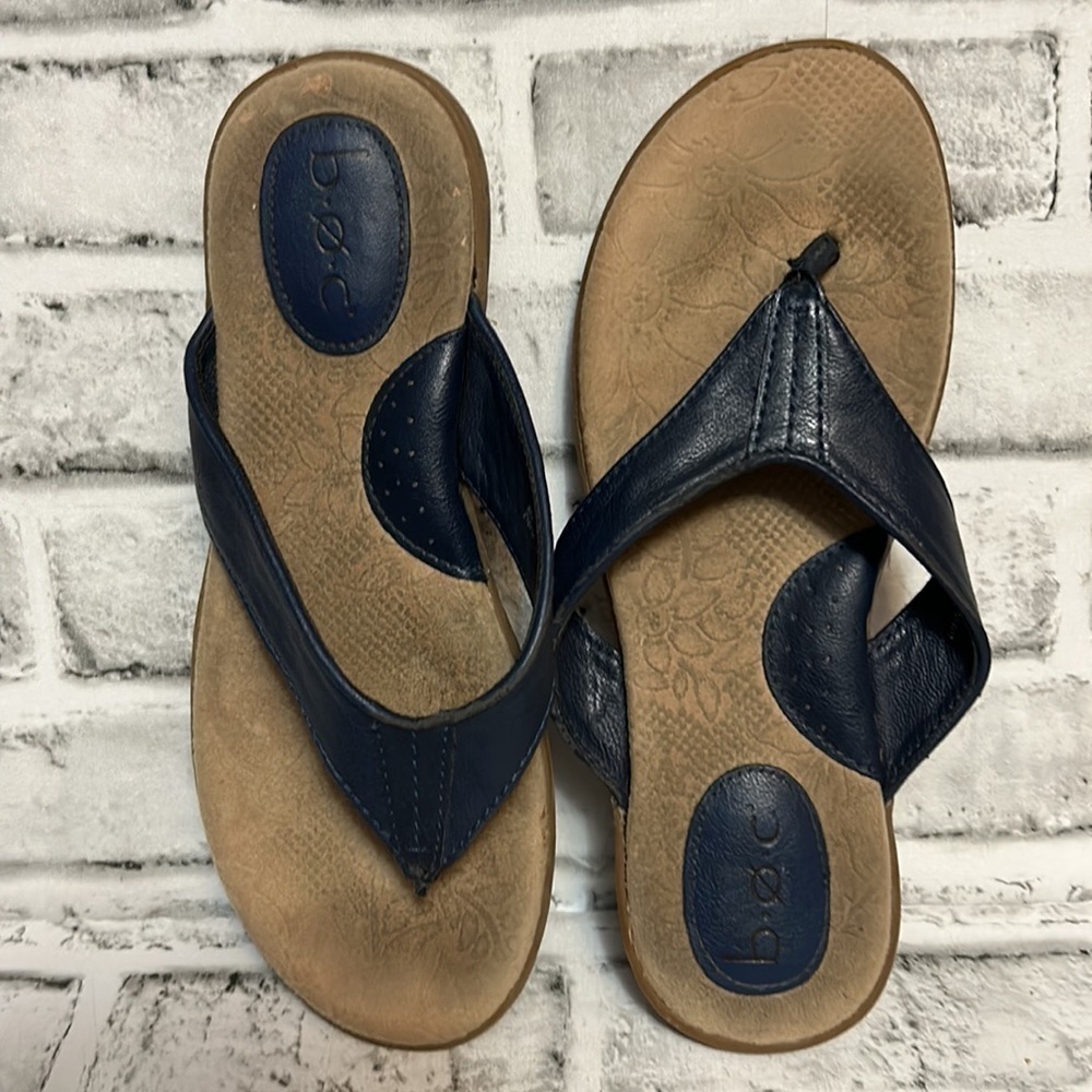 BOC Navy Blue Leather Slip On Sandals Women's Size 8, Great Condition
